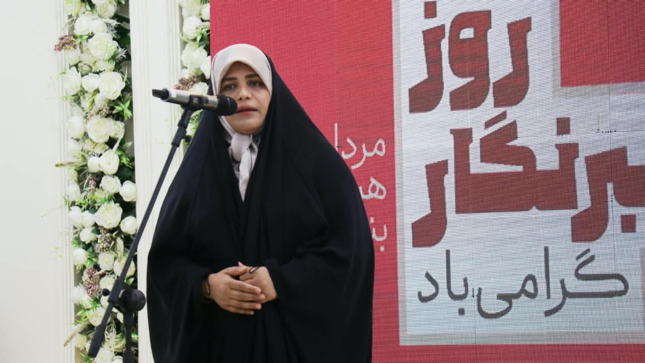 استقلال رسانه از معیشت خبرنگاران می‌گذرد؛ پیگیر مسکن و بیمه خبرنگاران هستیم