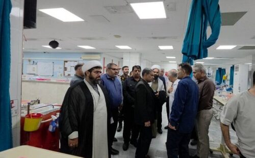 عیادت معاون استاندار هرمزگان از مجروحان حمله به مراسم عروسی در کوهستک