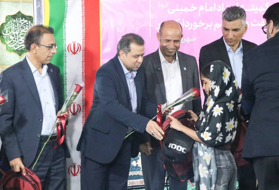کوله‌بار مهر برای ۴۹ هزار دانش‌آموز هرمزگانی؛ ۲ هزار بسته راهی مناطق محروم شد