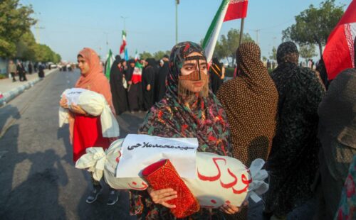 رزمایش جان فدایان ایران در بندرعباس