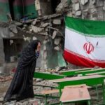 زنگ مهر و مقاومت، آغاز سال تحصیلی جدید با حضور ۴۰۰ دانش آموز؛ در مدرسه شجره طیبه میناب، نواخته می‌شود